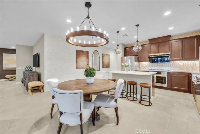 1164 Portola Oaks Dr, Lake Forest, CA 92610