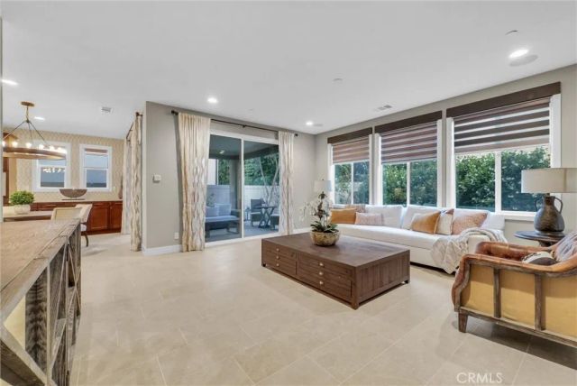 1164 Portola Oaks Dr, Lake Forest, CA 92610