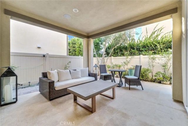 1164 Portola Oaks Dr, Lake Forest, CA 92610