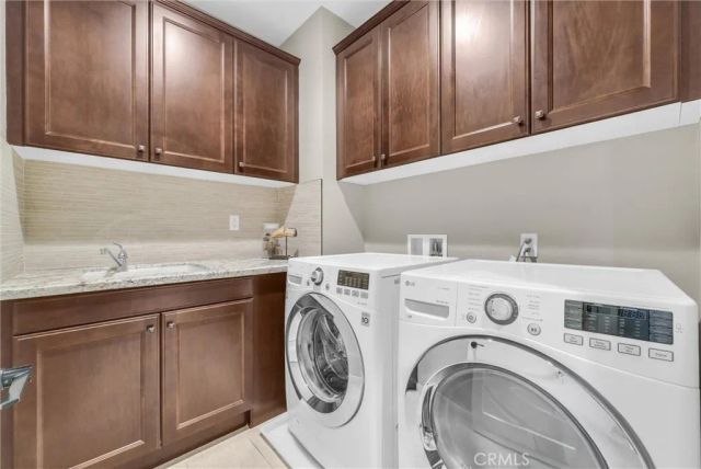 1164 Portola Oaks Dr, Lake Forest, CA 92610