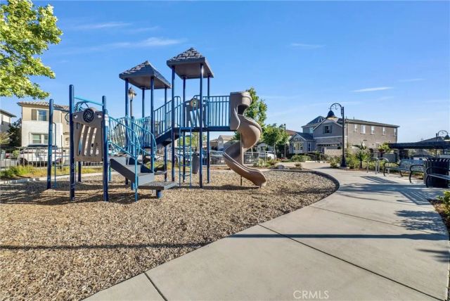 1164 Portola Oaks Dr, Lake Forest, CA 92610