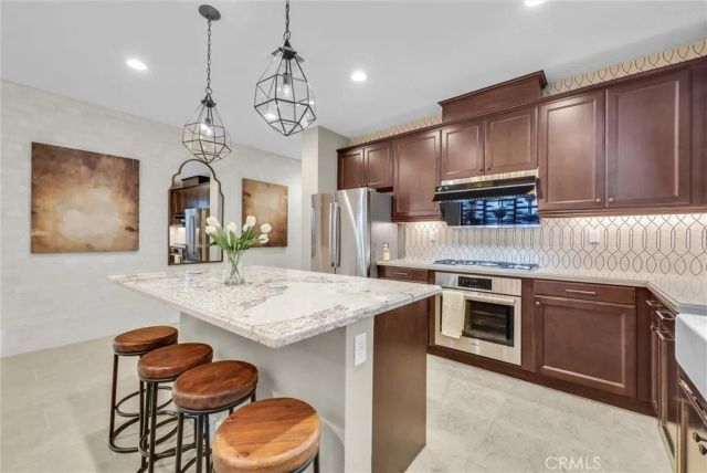 1164 Portola Oaks Dr, Lake Forest, CA 92610