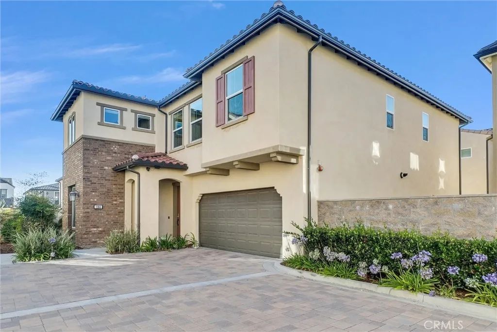 1164 Portola Oaks Dr, Lake Forest, CA 92610
