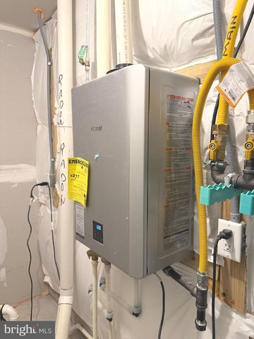 103 ABRAMO VICTOR DR, Downingtown, PA 19335