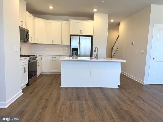 103 ABRAMO VICTOR DR, Downingtown, PA 19335