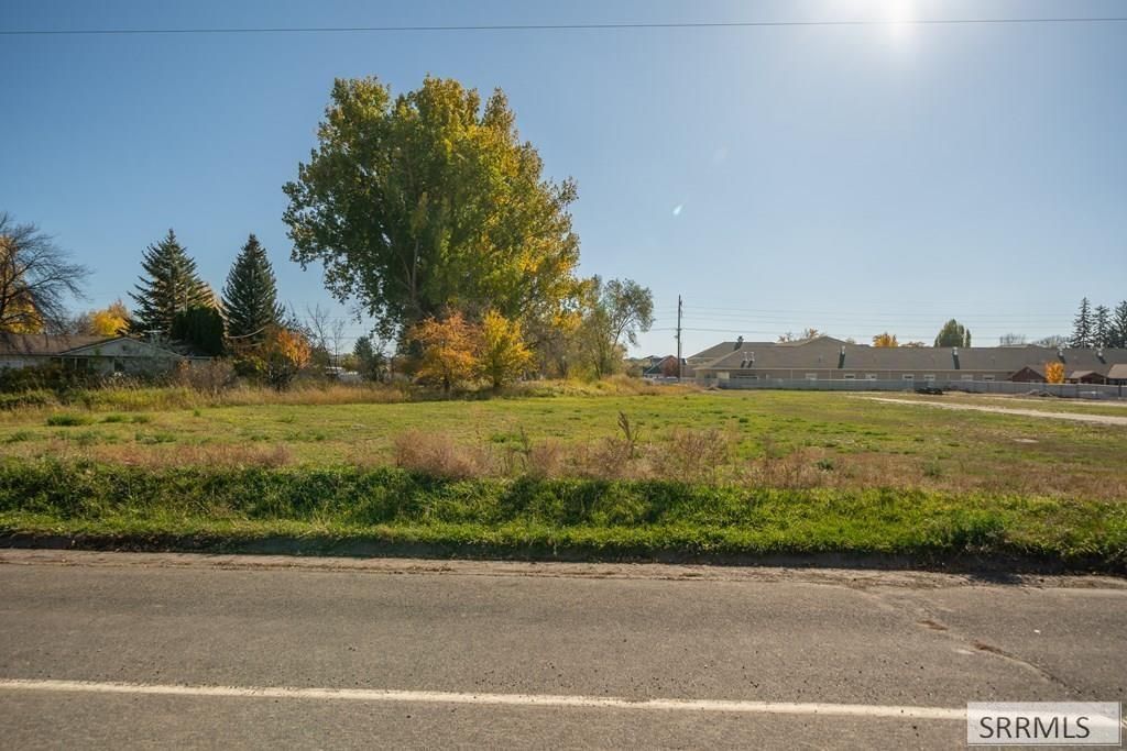 Image 5 of property listing at 401 W 2 N, Rexburg, ID 83440