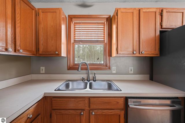 5651 Penn Lock Colony Road, Interlochen, MI 49643