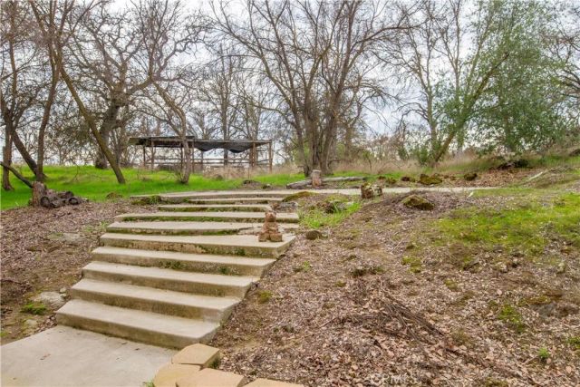 31306 Ruth Hill Road, Squaw Valley, CA 93675