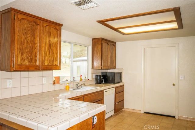 31306 Ruth Hill Road, Squaw Valley, CA 93675