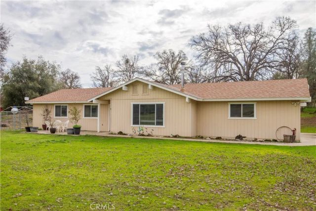 31306 Ruth Hill Road, Squaw Valley, CA 93675
