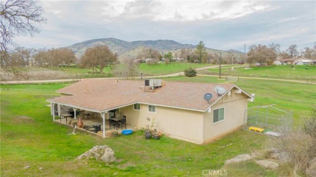 31306 Ruth Hill Road, Squaw Valley, CA 93675