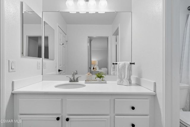 531 Shadow Lane, Simi Valley, CA 93065