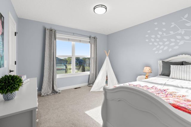 8821 Reflections Road, Chanhassen, MN 55317