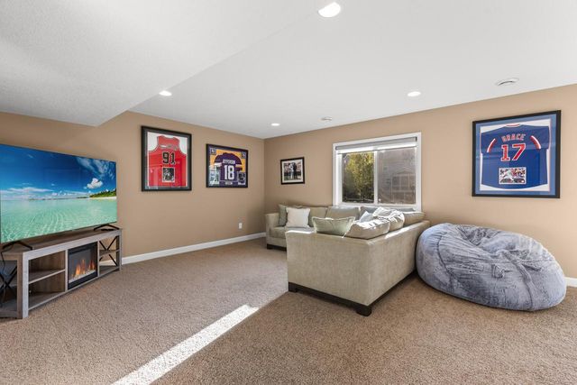 8821 Reflections Road, Chanhassen, MN 55317