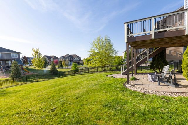 8821 Reflections Road, Chanhassen, MN 55317