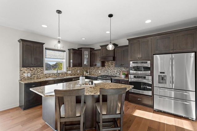 8821 Reflections Road, Chanhassen, MN 55317