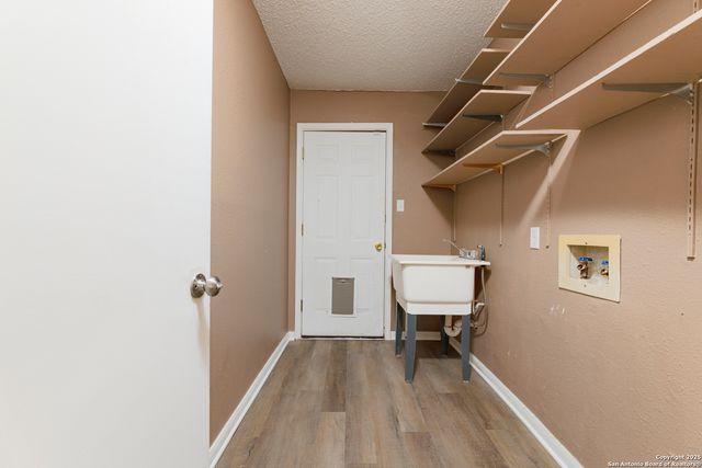 8126 Forest Bow, Live Oak, TX 78233