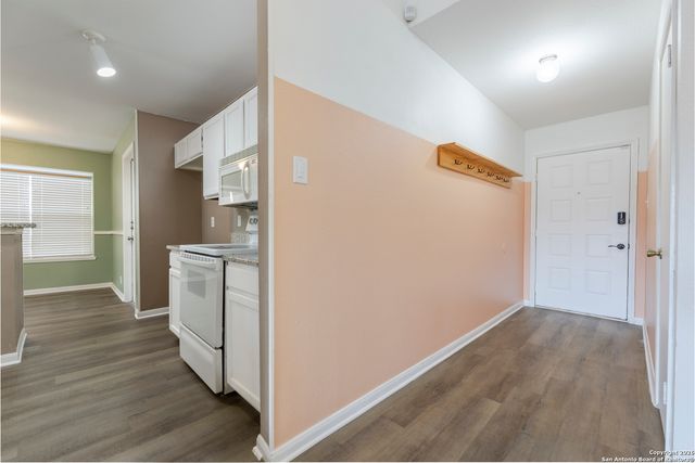 8126 Forest Bow, Live Oak, TX 78233