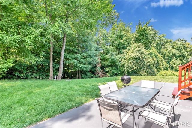 2101 Dettmer Place, Florissant, MO 63031
