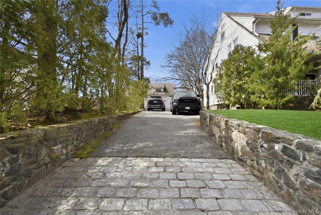 220 Sheridan Avenue, Mount Vernon, NY 10552