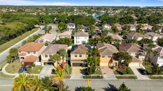 15887 NW 4th Ct, Pembroke Pines, FL 33028