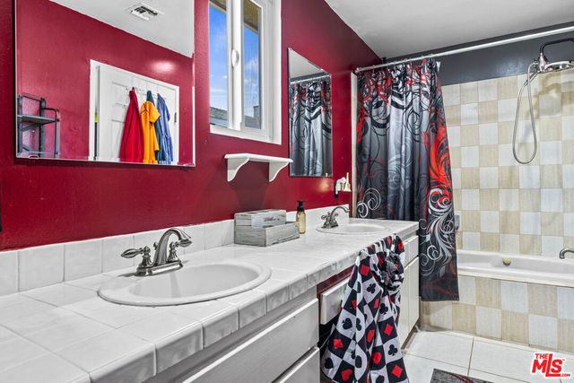 21683 Wo He Lo Trail, Chatsworth, CA 91311