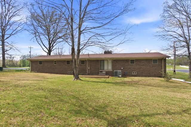 2809 Skyview Dr, Centerville, TN 37033