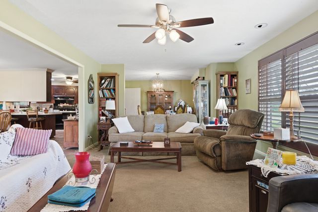 2809 Skyview Dr, Centerville, TN 37033