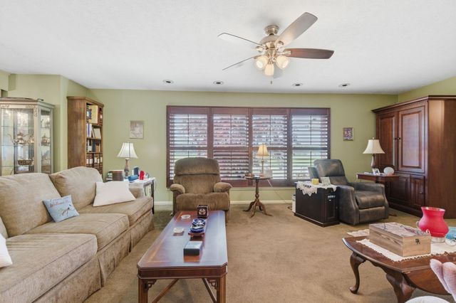 2809 Skyview Dr, Centerville, TN 37033