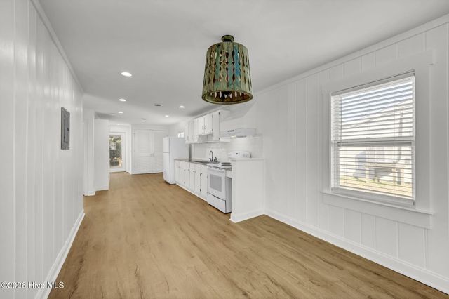 124 Ocean View Avenue, Kure Beach, NC 28449