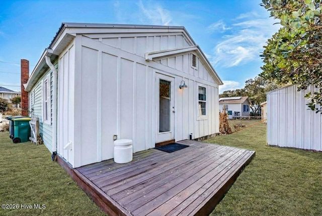 124 Ocean View Avenue, Kure Beach, NC 28449