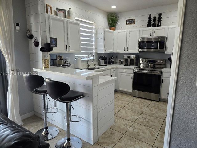 11225 SW 238th St, Homestead, FL 33032