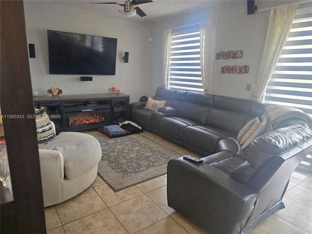 11225 SW 238th St, Homestead, FL 33032