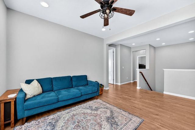 809 Calico Dr, Rocklin, CA 95765