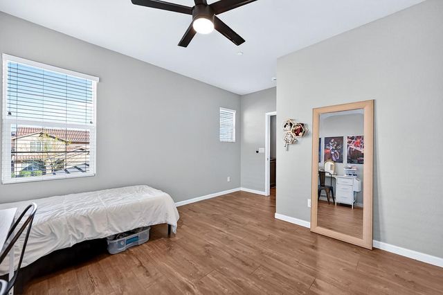 809 Calico Dr, Rocklin, CA 95765