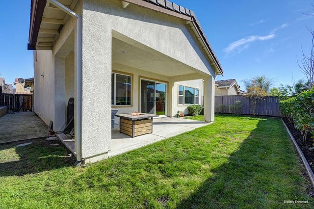 809 Calico Dr, Rocklin, CA 95765