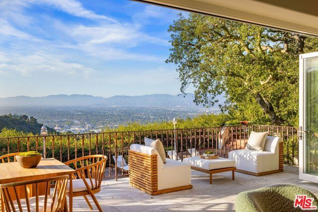 13341 Mulholland Drive, Beverly Hills, CA 90210