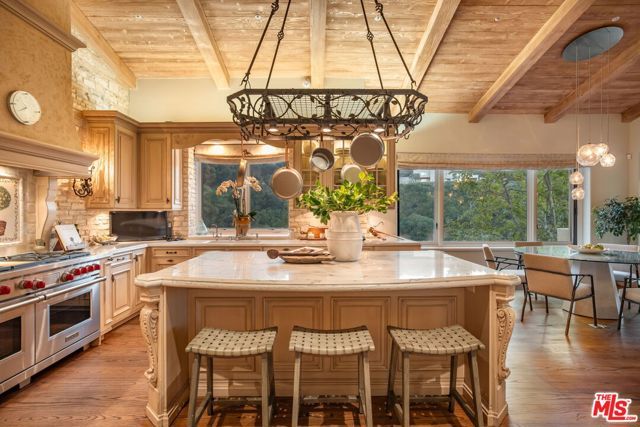 13341 Mulholland Drive, Beverly Hills, CA 90210