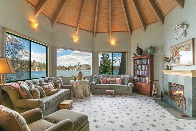 27990 Peninsula Drive North, Lake Arrowhead, CA 92352