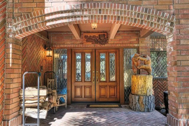 27990 Peninsula Drive North, Lake Arrowhead, CA 92352