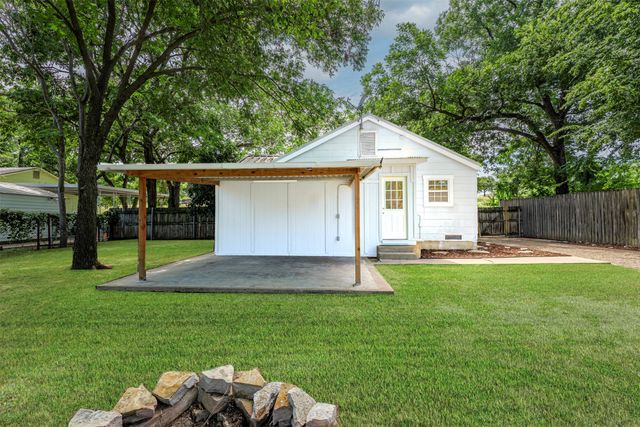 214 Churchill Road, Fort Worth, TX 76114