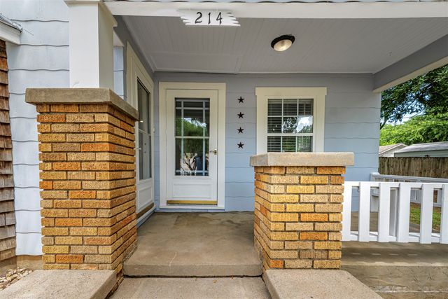 214 Churchill Road, Fort Worth, TX 76114