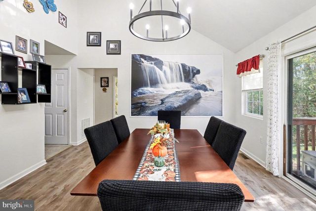 6 DOCKSIDE CT, Montross, VA 22520