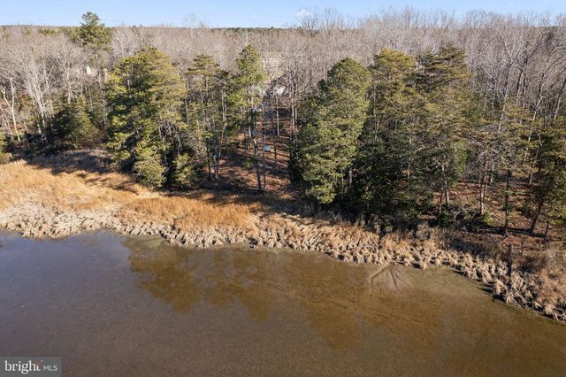 6 DOCKSIDE CT, Montross, VA 22520