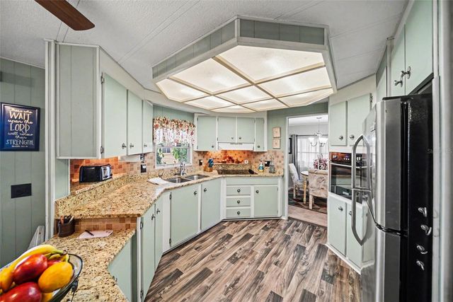 12501 ULMERTON ROAD 33, Largo, FL 33774