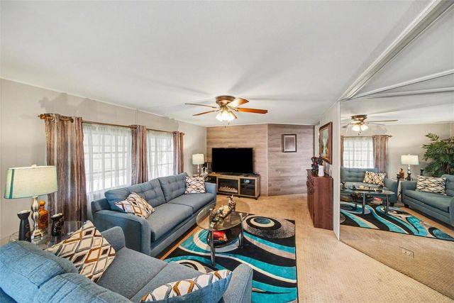 12501 ULMERTON ROAD 33, Largo, FL 33774