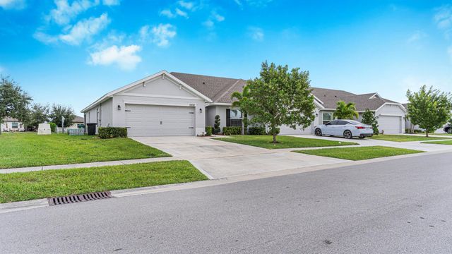 5208 Manciano Street, Fort Pierce, FL 34951