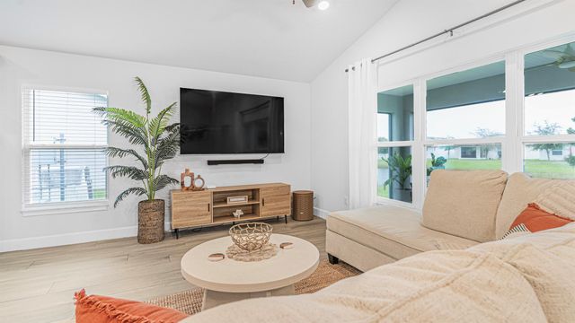 5208 Manciano Street, Fort Pierce, FL 34951