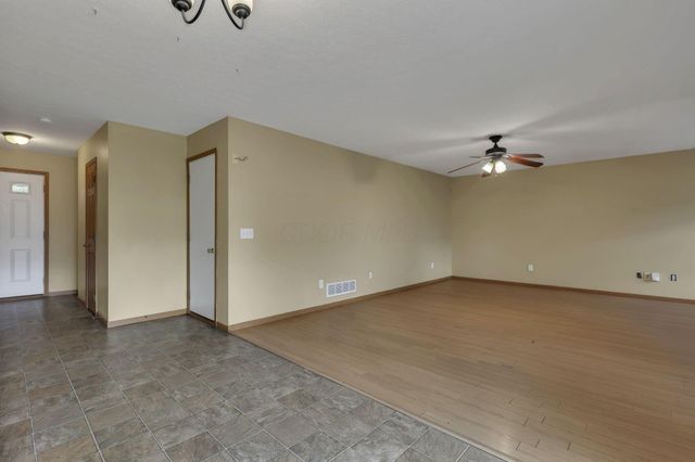 746 Bent Oak Drive, Blacklick, OH 43004