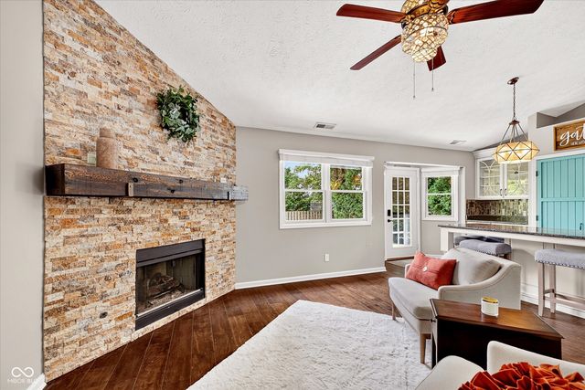 11501 Woodview East Drive, Carmel, IN 46032